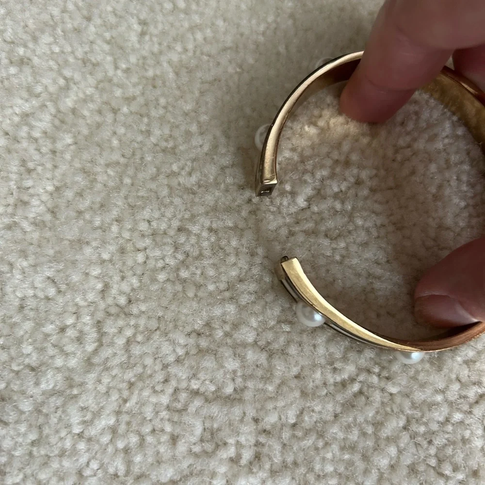 Bangle bracelet - Picture 2 of 2